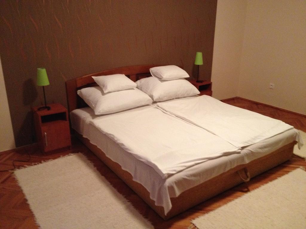 Viva Apartman Sarvar Room photo