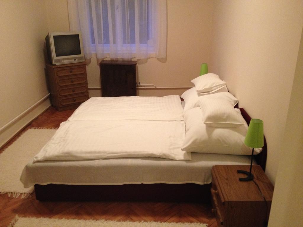 Viva Apartman Sarvar Room photo
